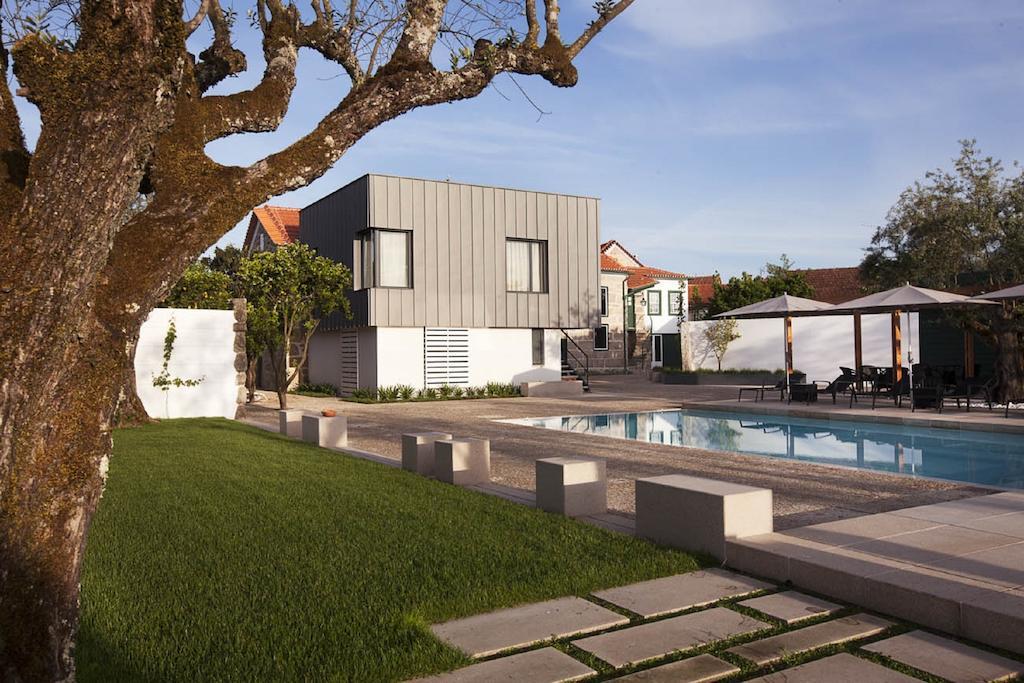 Casas Do Lupo Hotel เนลาช ภายนอก รูปภาพ
